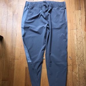 Women’s UA pants